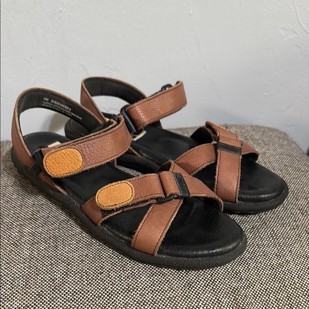 Maine Woods Sports Sandals, Size 8M